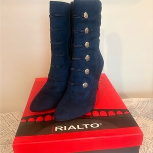 Rialto Women's Navy Buttoned Heeled Boots